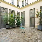 Apartments Du Louvre - Le Marais