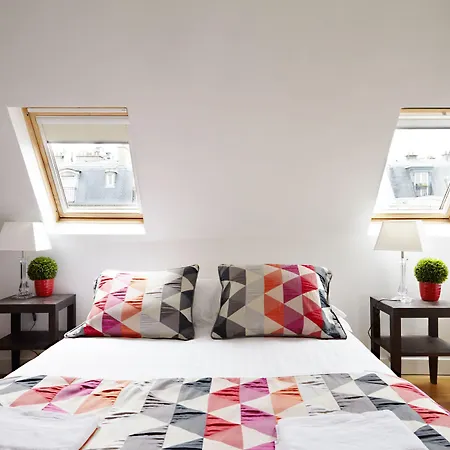Du Louvre - Le Marais Apartment *