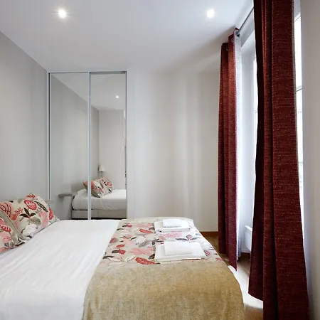 Apartment Du Louvre - Le Marais *