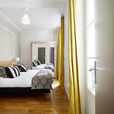 Apartment Du Louvre - Le Marais Paris
