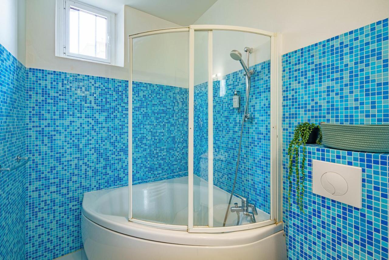 Du Louvre - Le Marais * Paris