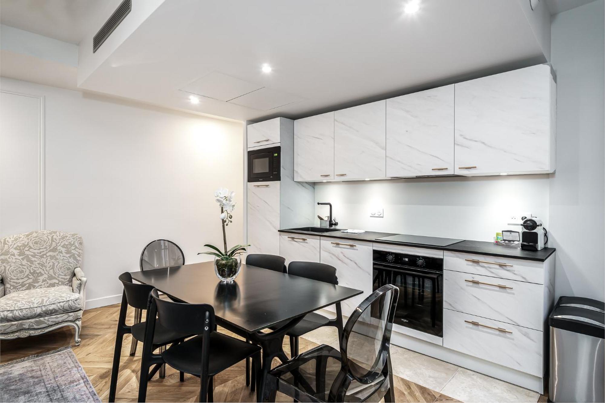 Apartment Du Louvre - Le Marais *