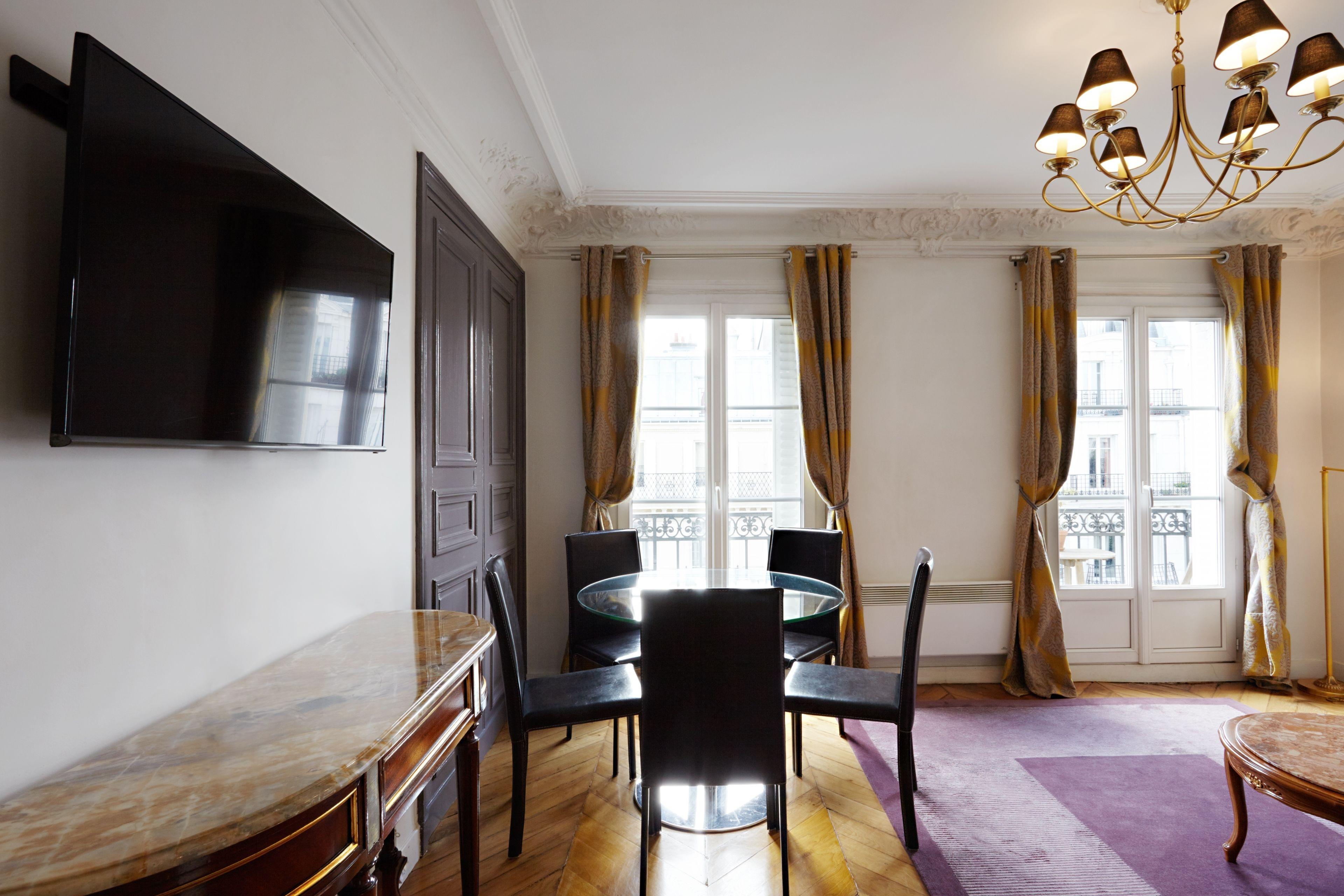 Apartment Du Louvre - Le Marais *