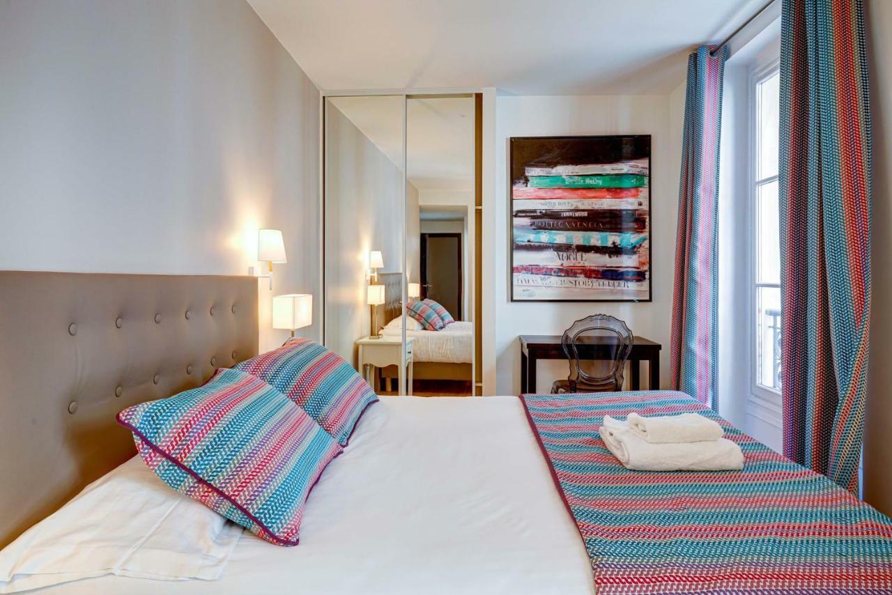 Du Louvre - Le Marais * Paris